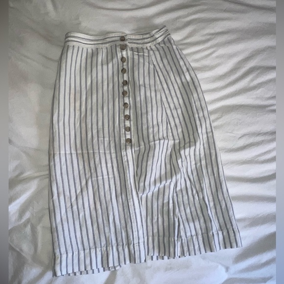 Madewell Side-Button Midi Skirt in Pinstripe - Picture 7 of 7